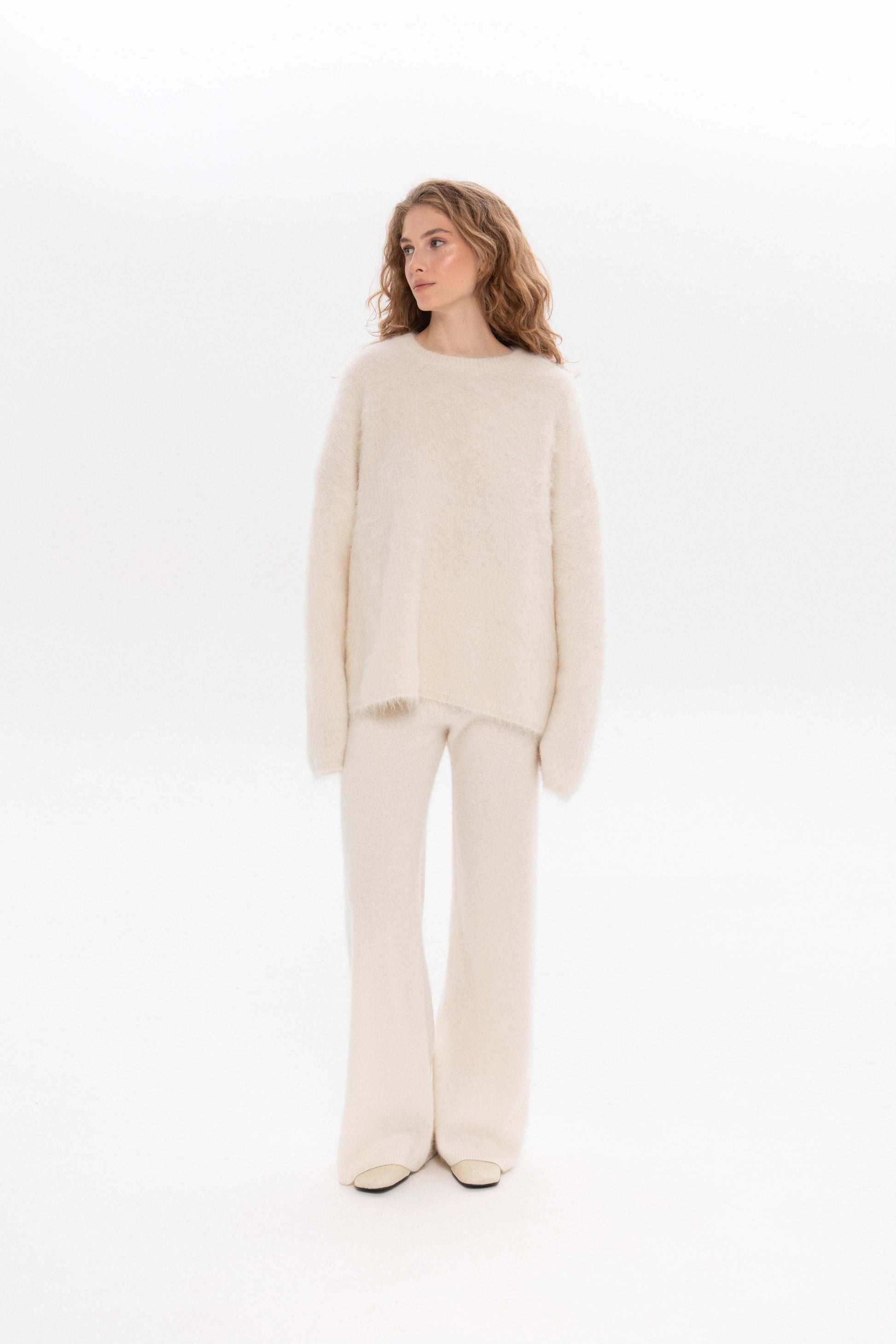 Светр із альпаки