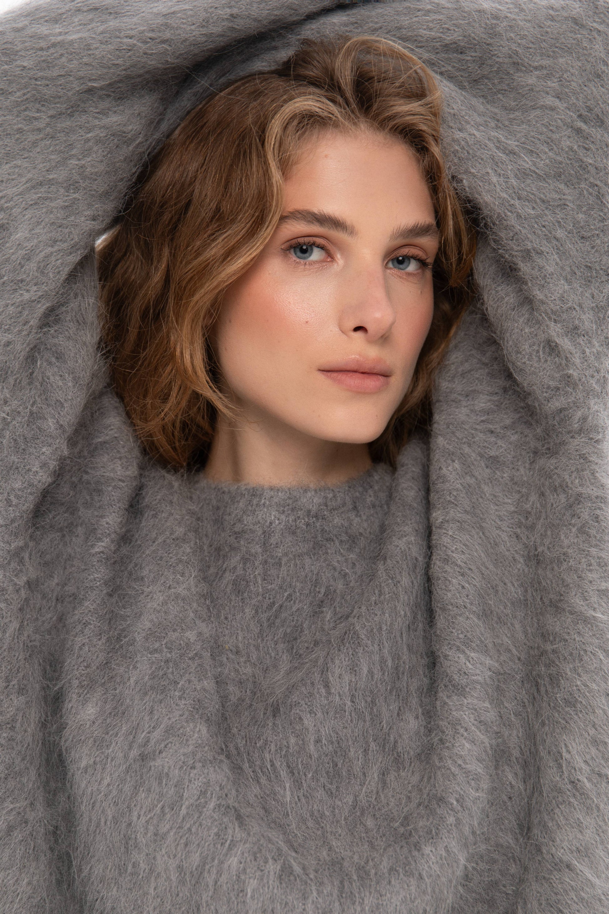 Светр із альпаки