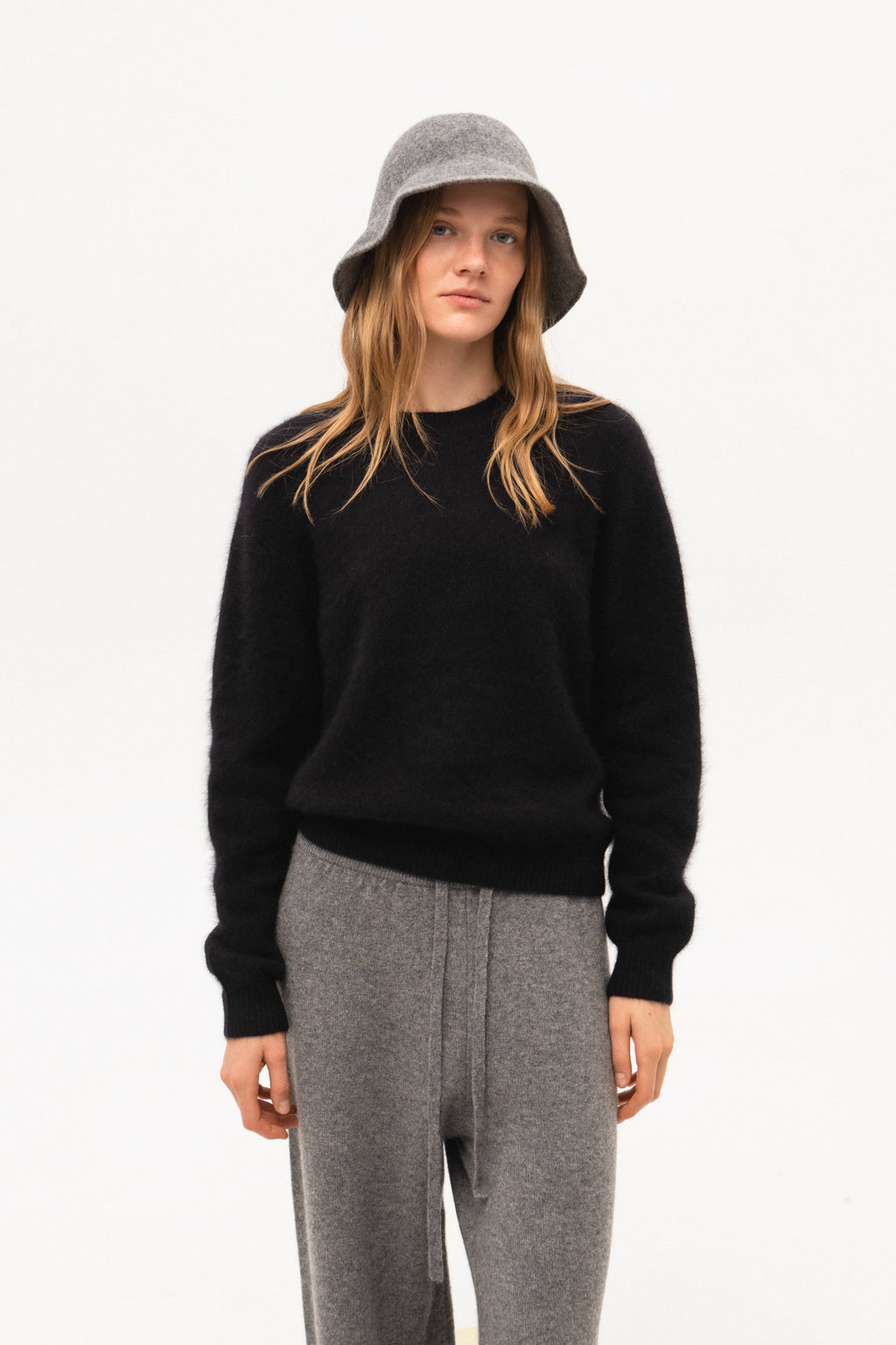 Кашеміровий светр