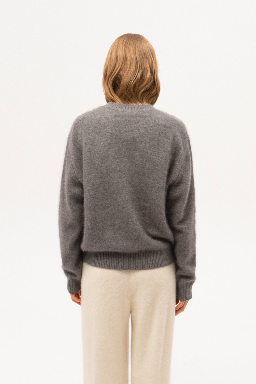 Кашеміровий светр