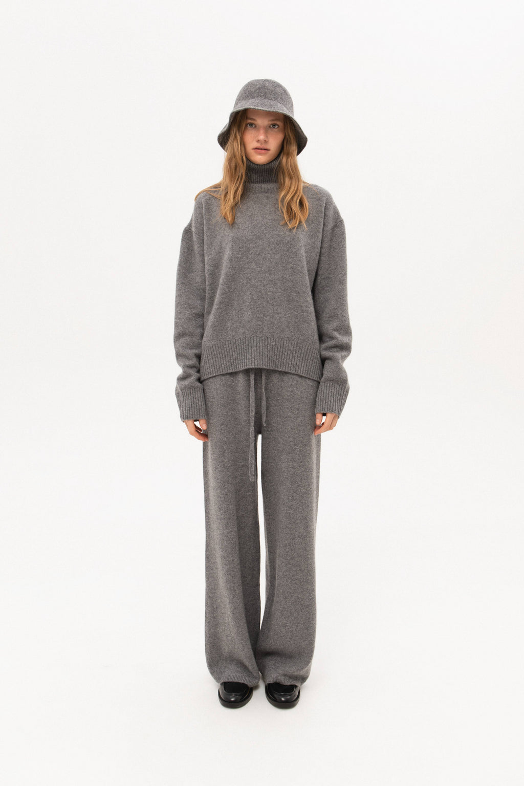 Кашеміровий светр