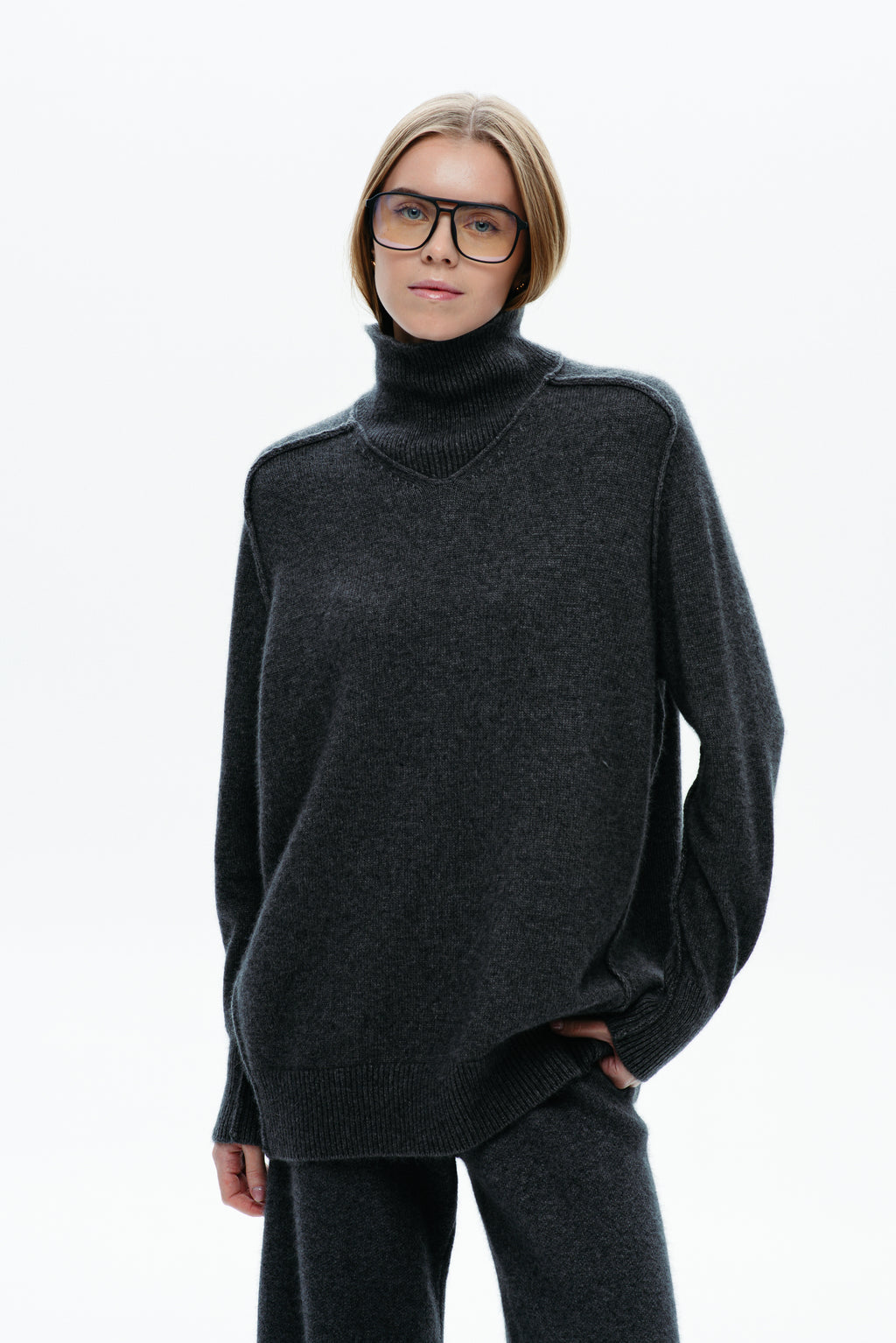 Светр із кашемірову та ангори