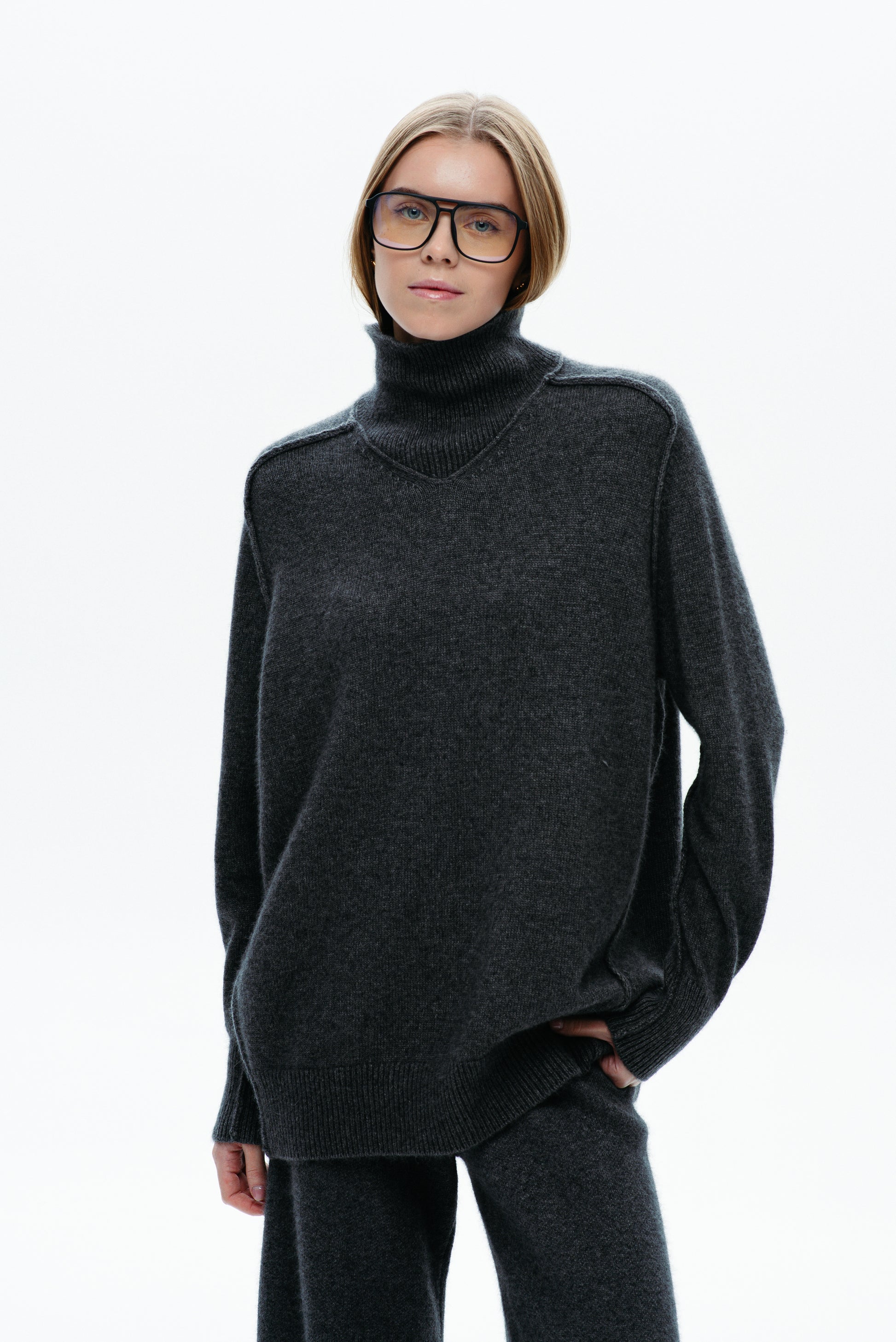 Светр із кашемірову та ангори