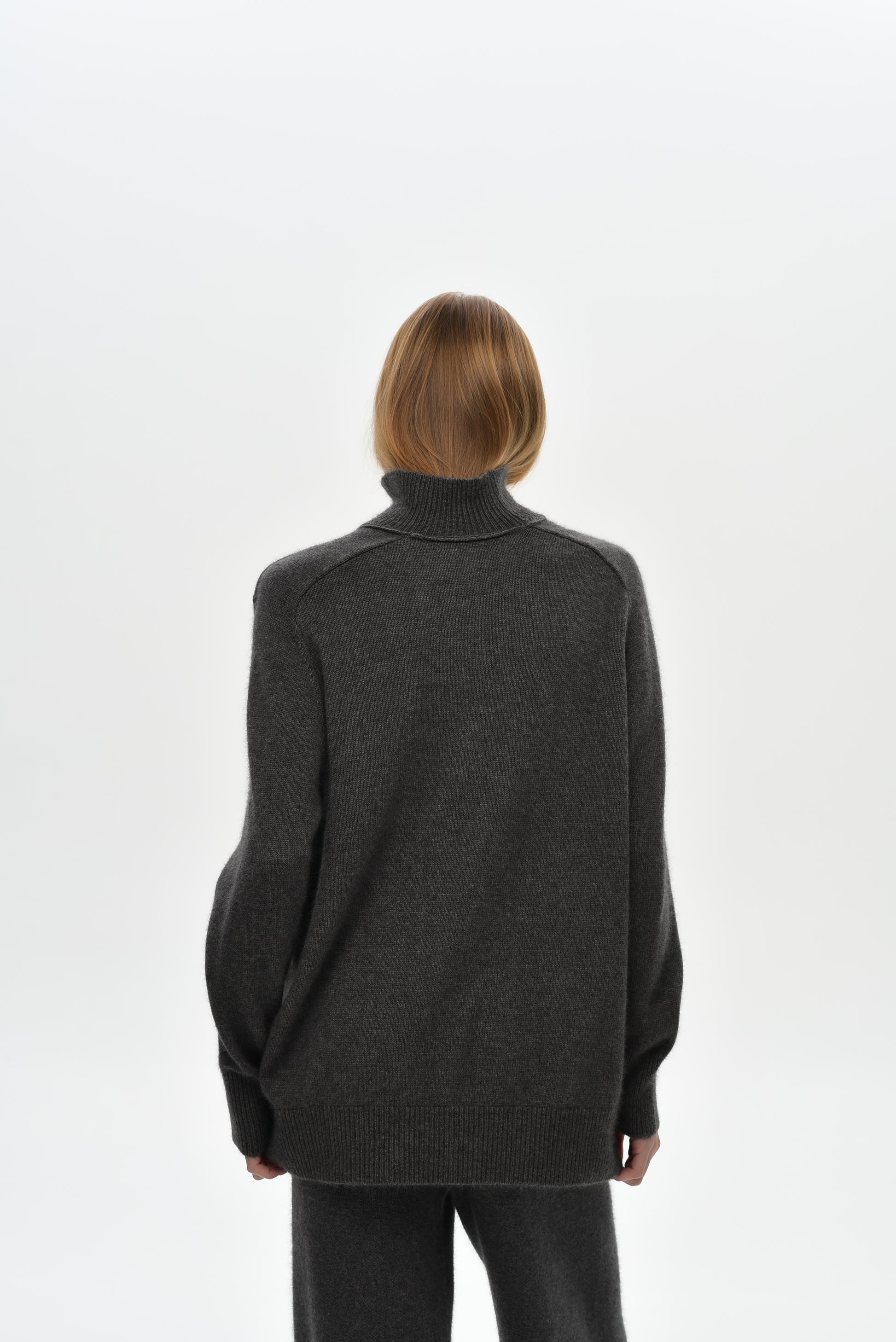 Светр із кашемірову та ангори